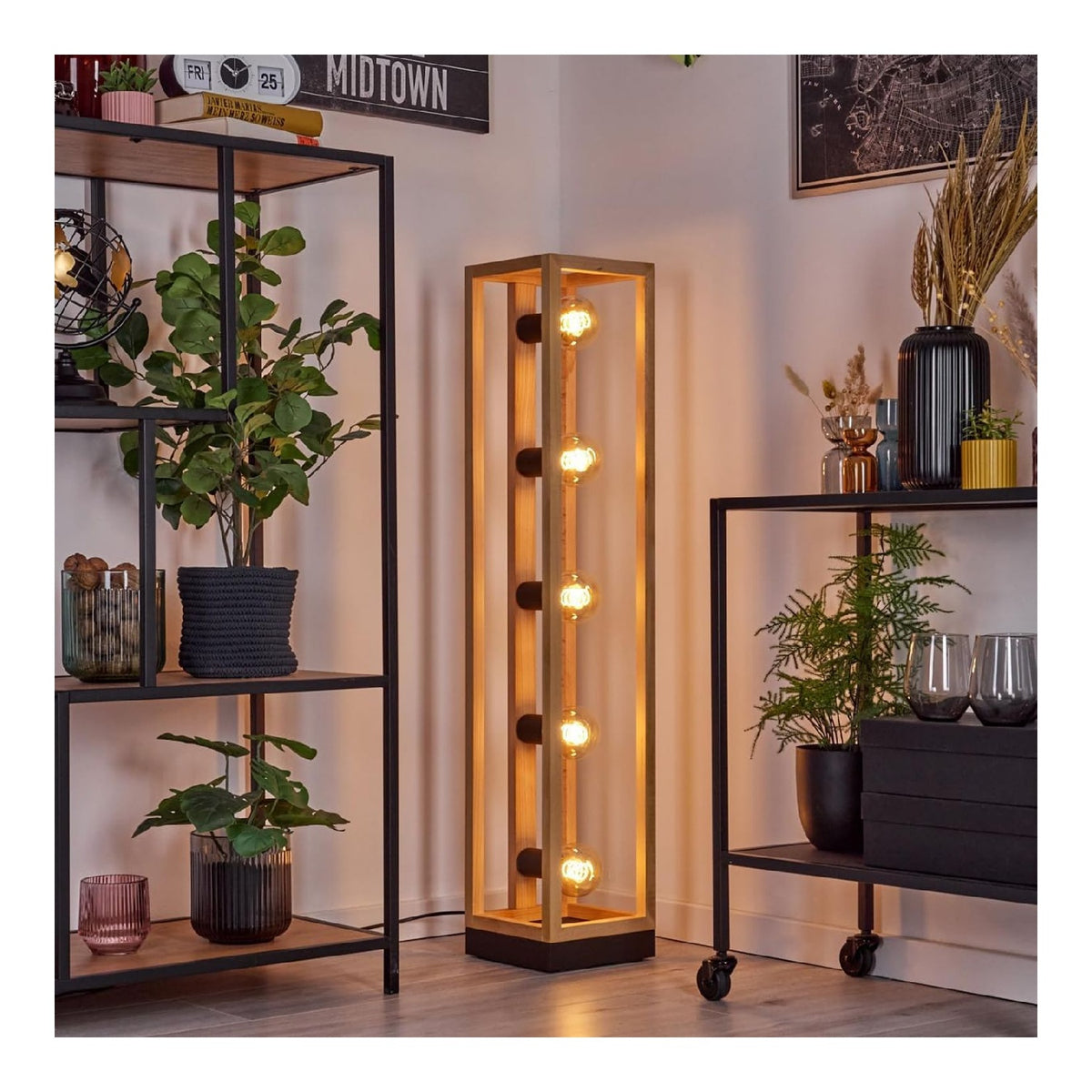 Lampadaire Noir et Ambre a presence elegante et lumiere agreable 40 W IP20 E27