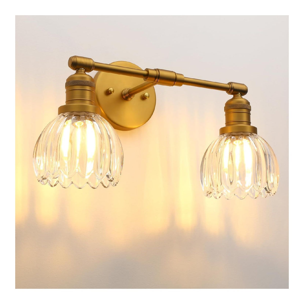 Applique murale Dore et Ambre a presence elegante et lumiere agreable 40W E27