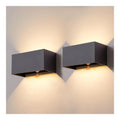 Solution lumineuse Ambre et Rouge au dessin sobre en format applique murale IP65 3000K